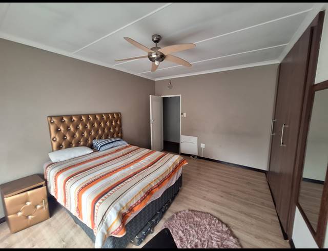 3 BEDROOM HOUSE FOR SALE IN VANDERBIJLPARK SE 7